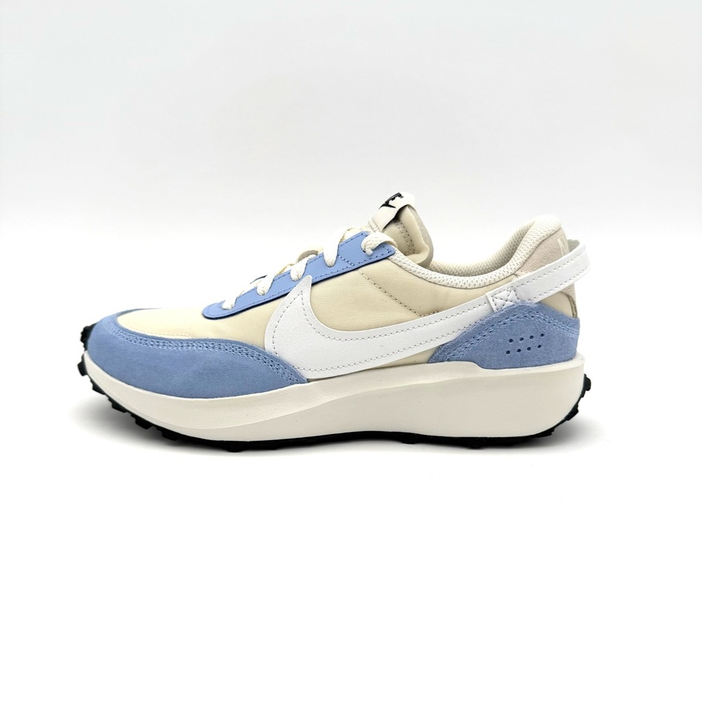 NWT NIB New Nike Women’s WAFFLE DEBUT Shoes Walking Running Tennis Size 6 - Picture 2 of 9
